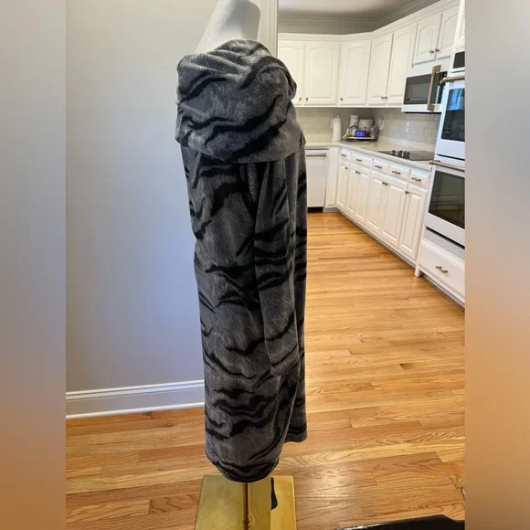 Catherine Malandrino Zebra Cowl Neck Sweater Dress - Picture 8 of 13